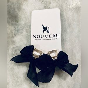 La Corde Riviera Earrings ꧂ Black Bows